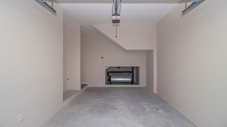 To Let 3 Bedroom Property for Rent in Sandown Western Cape